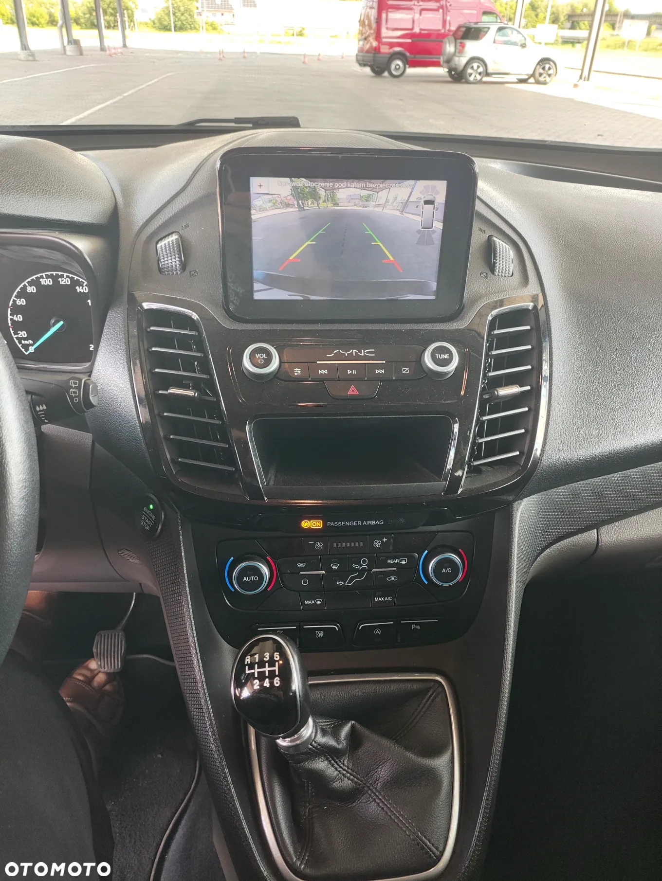 Ford Tourneo Connect 1.5 EcoBlue Start-Stop Active - 32
