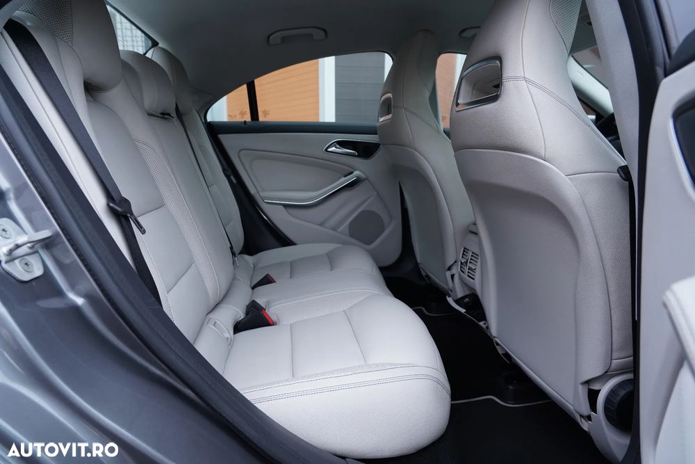 Mercedes-Benz CLA 200 CDI 7G-DCT - 11