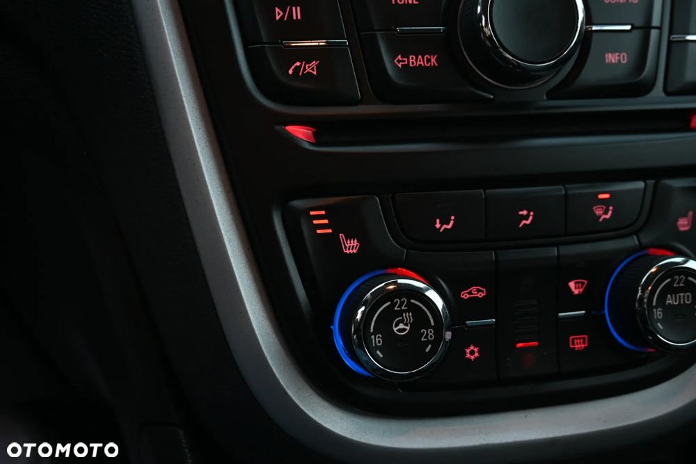 Opel Mokka 1.4 Turbo ecoFLEX Start/Stop 4x4 Color Innovation - 36