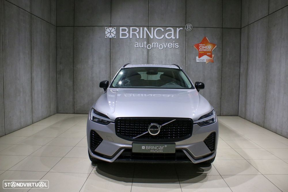 Volvo XC 60 2.0 T6 PHEV Plus Dark AWD — fotografia 41