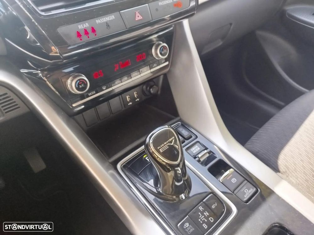 Mitsubishi Eclipse Cross 2.4 PHEV Black Edition - 6