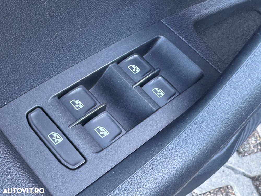 Skoda Octavia 1.6 TDI DSG Style - 28