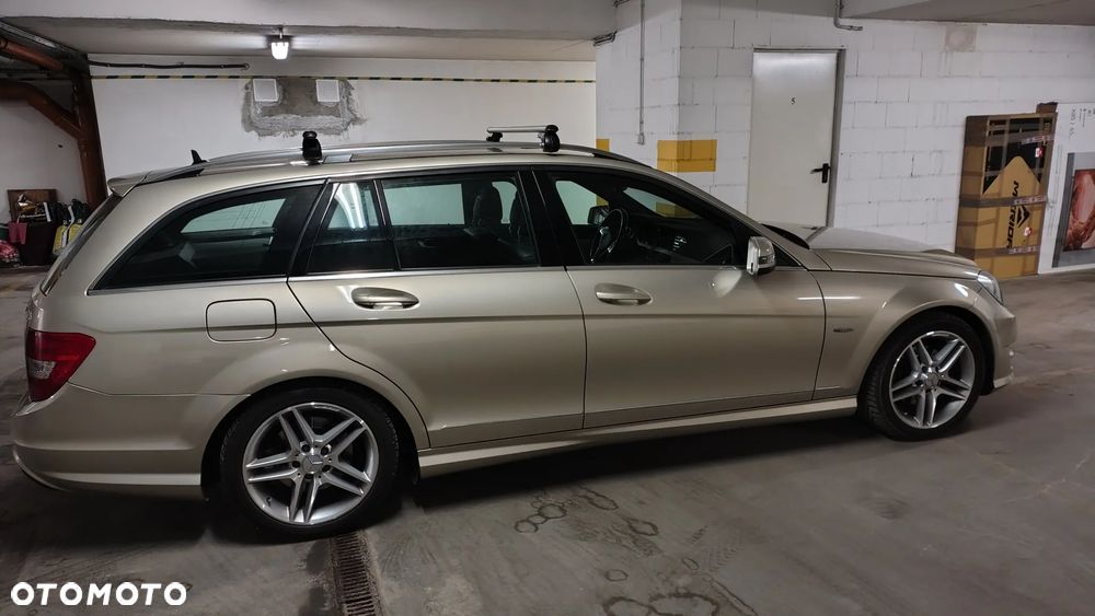 Mercedes-Benz Klasa C 220 CDI 7G-TRONIC Avantgarde Edition - 4