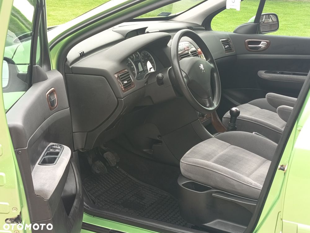 Peugeot 307 - 4