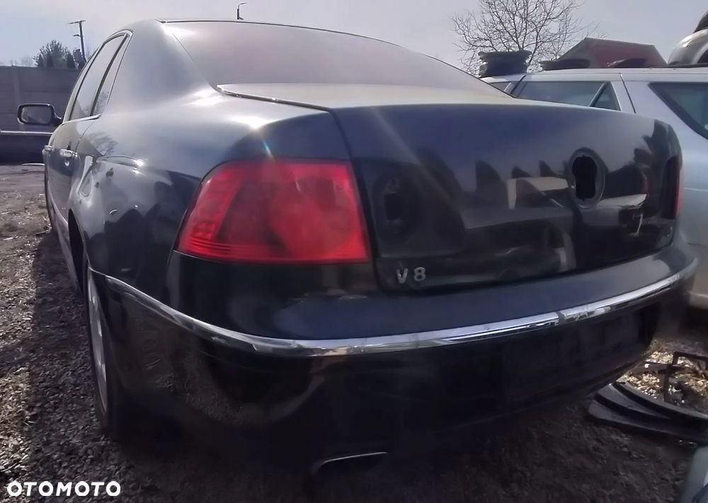 VW PHAETON 4.2 V8 4MOTION KOD B2B2 KIEROWNICA AIRBAG KLAPA ZDERZAK MASKA DRZWI BŁOTNIK SZYBA LUSTERKO LAMPA LICZNIK SILNIK SKRZYNIA CAŁY NA CZĘŚCI - 7