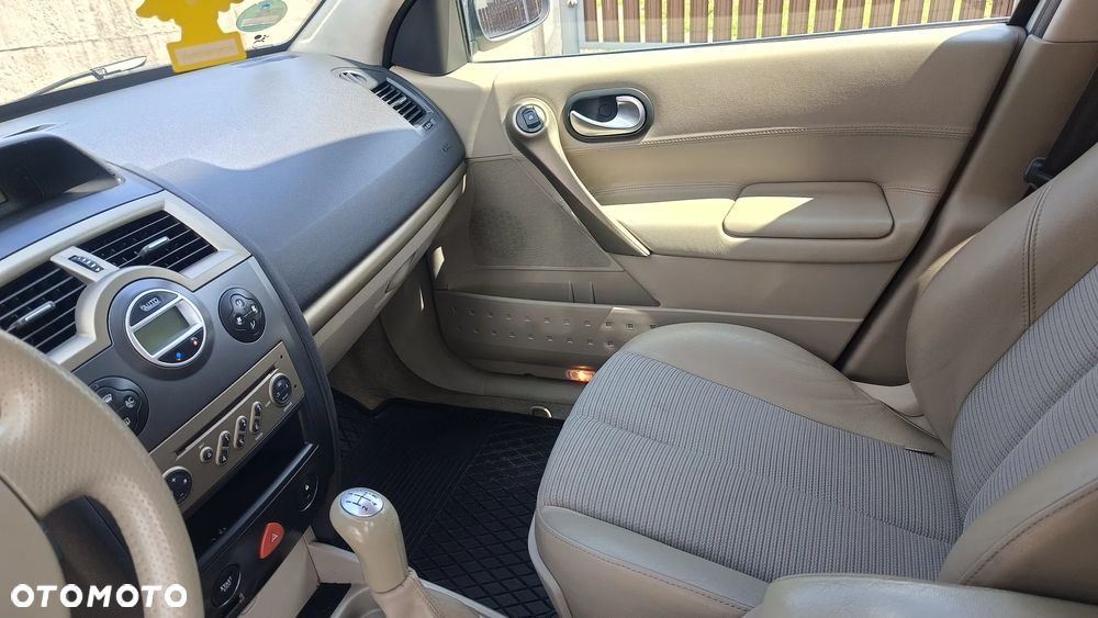Renault Megane 1.6 Privilege - 29