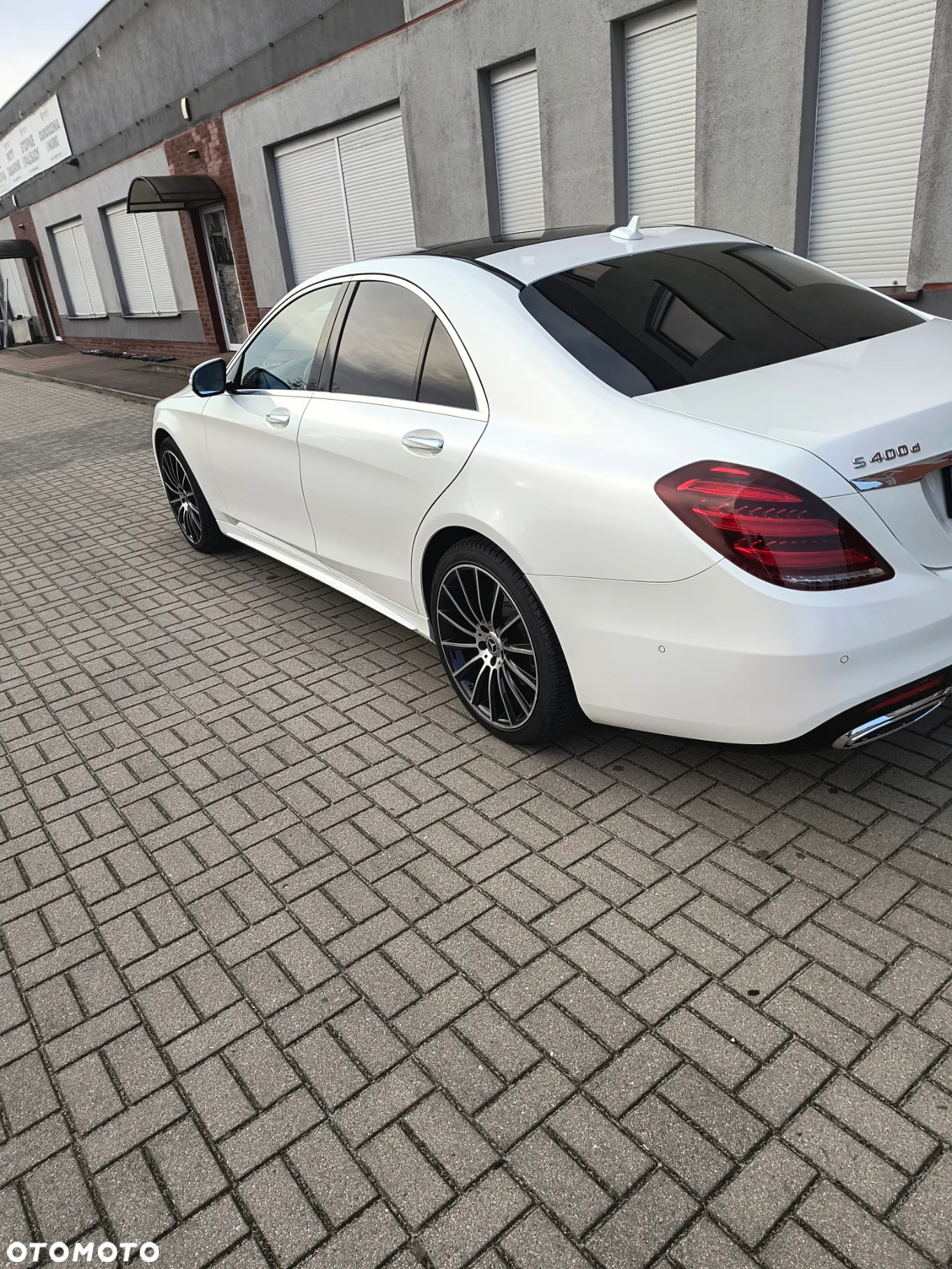 Mercedes-Benz Klasa S 400 d 4-Matic 9G-TRONIC - 12