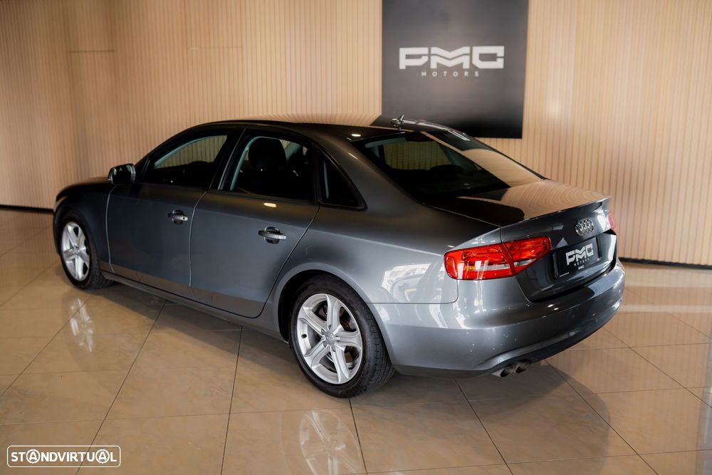 Audi A4 2.0 TDI Advance - 38