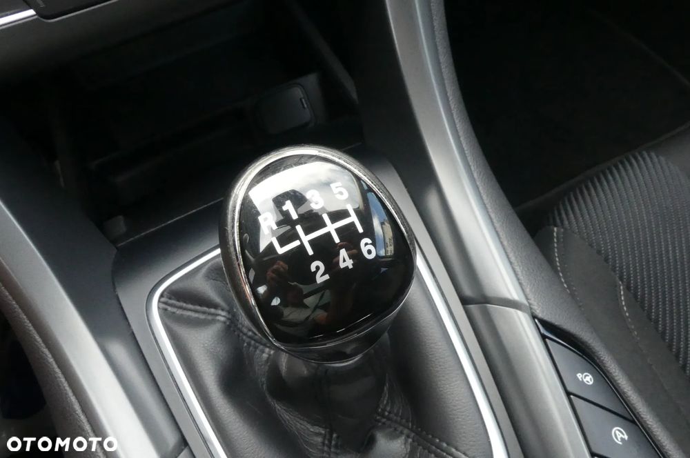 Ford Mondeo 2.0 TDCi Titanium - 15