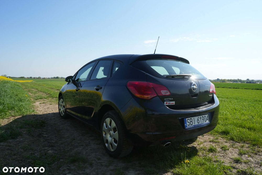 Opel Astra 1.4 T Enjoy - 7
