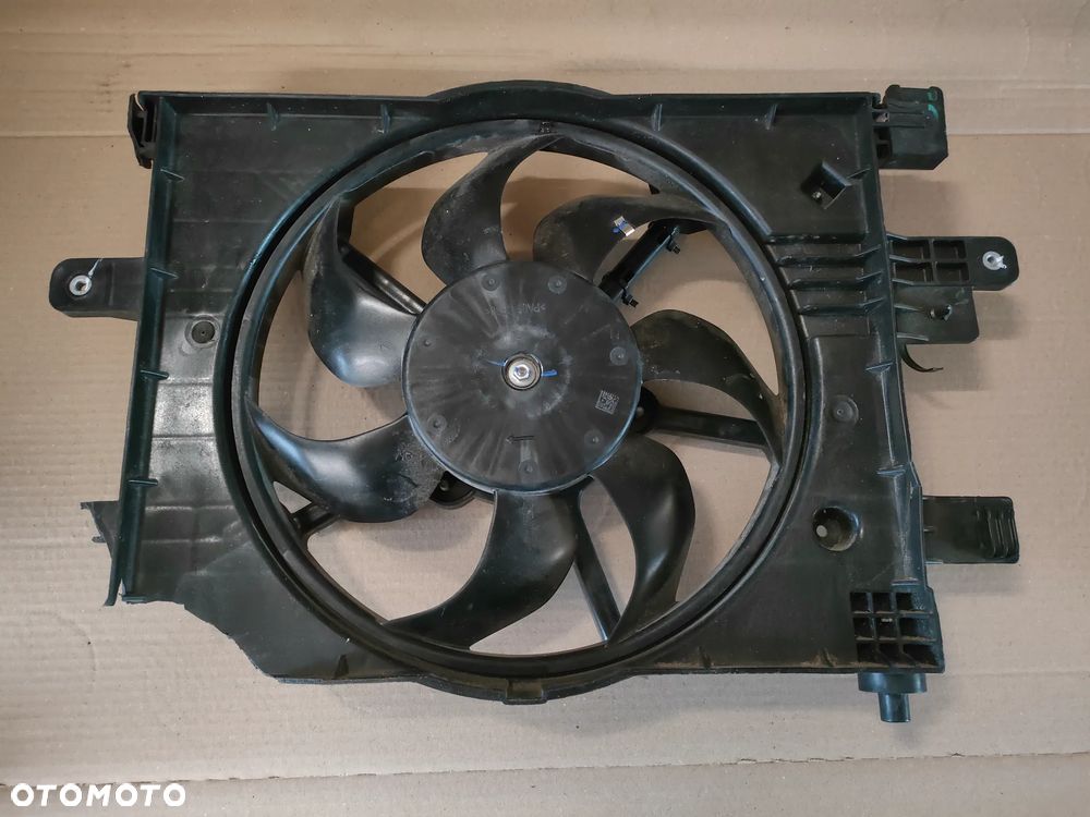 Dacia Spring Elektryk 22- WENTYLATOR CHŁODNIC 214810527R - 9