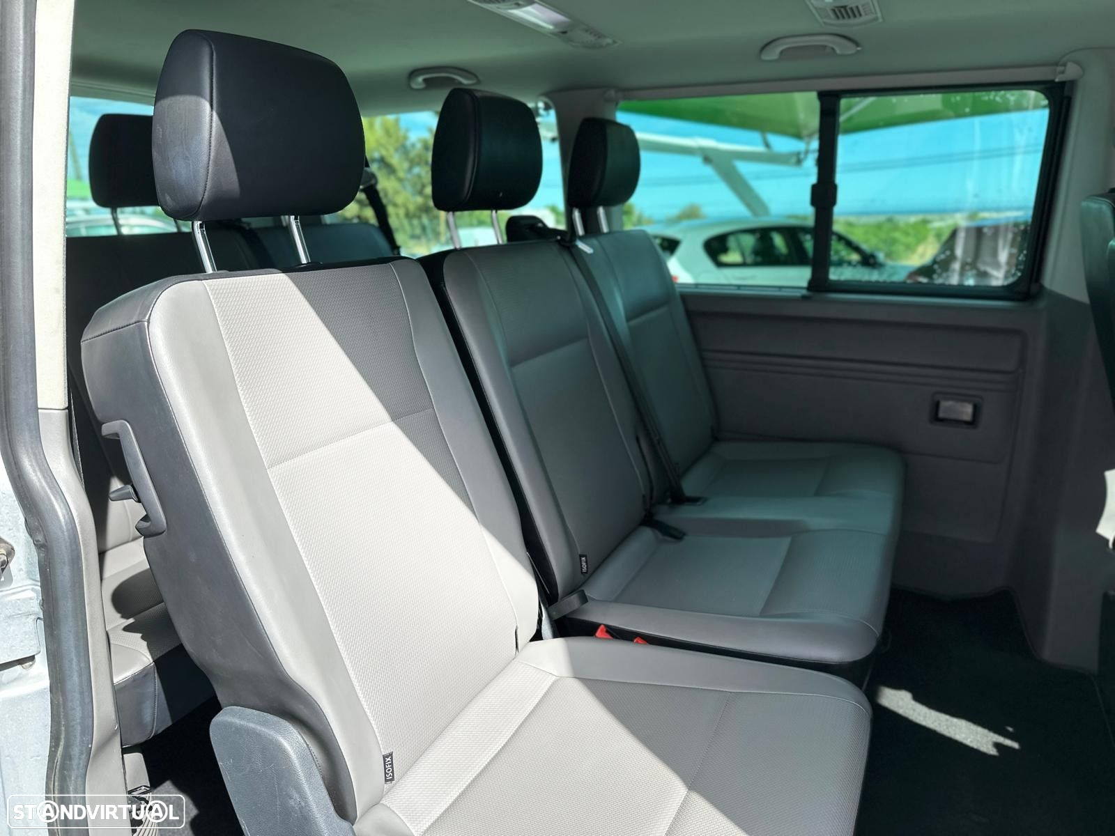 VW Caravelle 2.0 TDI Comfortline - 8