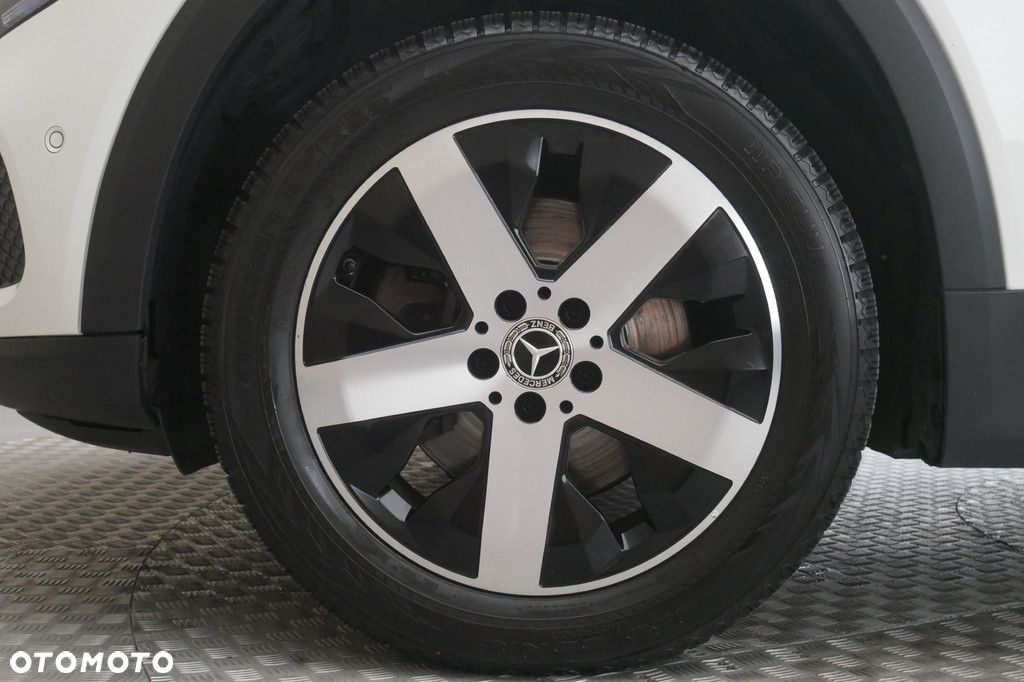 Mercedes-Benz GLB - 14