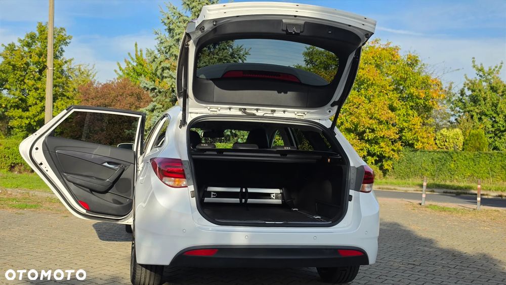 Hyundai i40 Kombi blue 1.7 CRDi Premium - 39