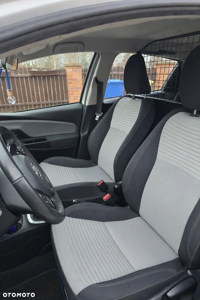 Toyota Yaris - 9