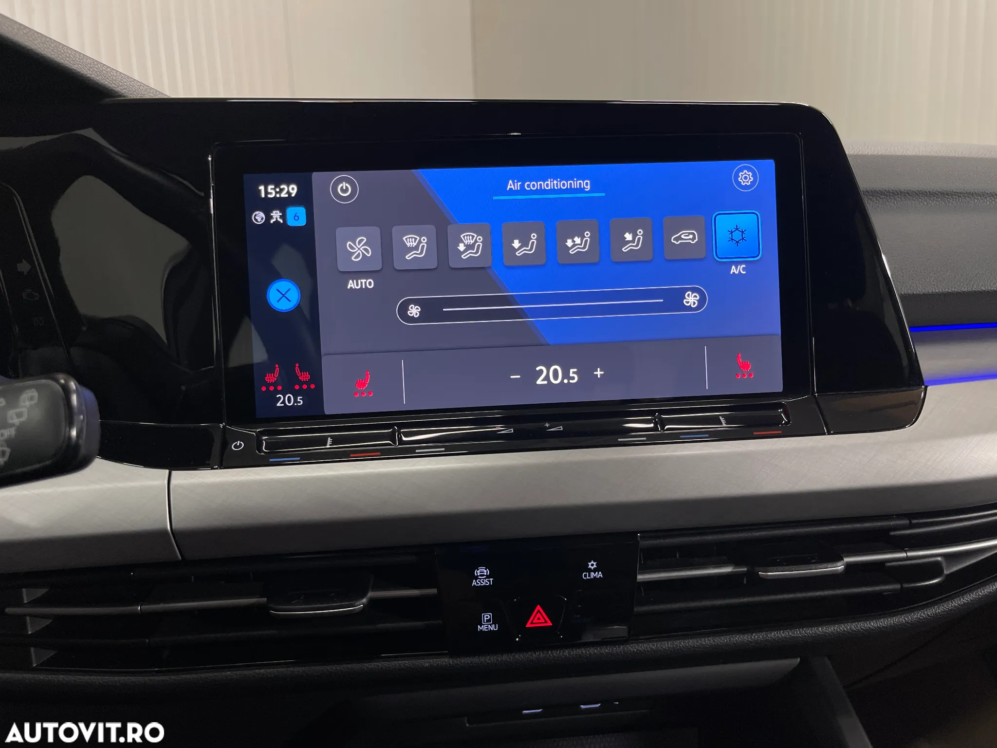 Volkswagen Golf 1.5 eTSI ACT DSG MHEV Life - 20