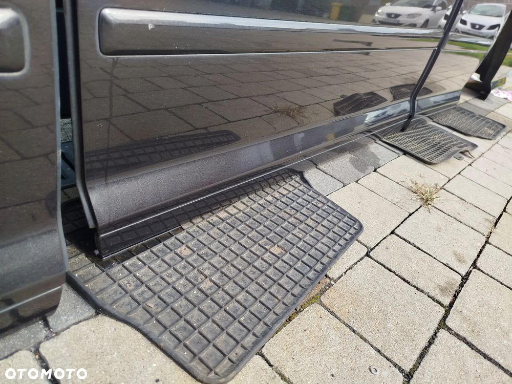 Audi A3 8P drzwi LZ7L wszystkie części - 6