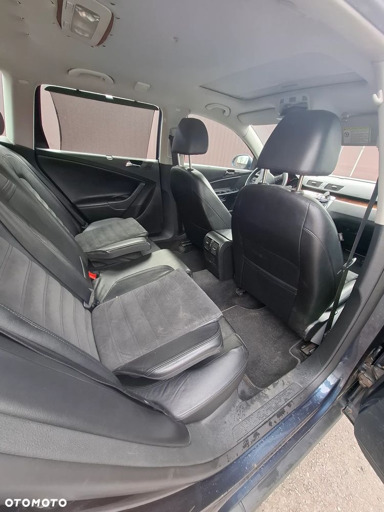 Volkswagen Passat 2.0 TDI DPF Highline - 13