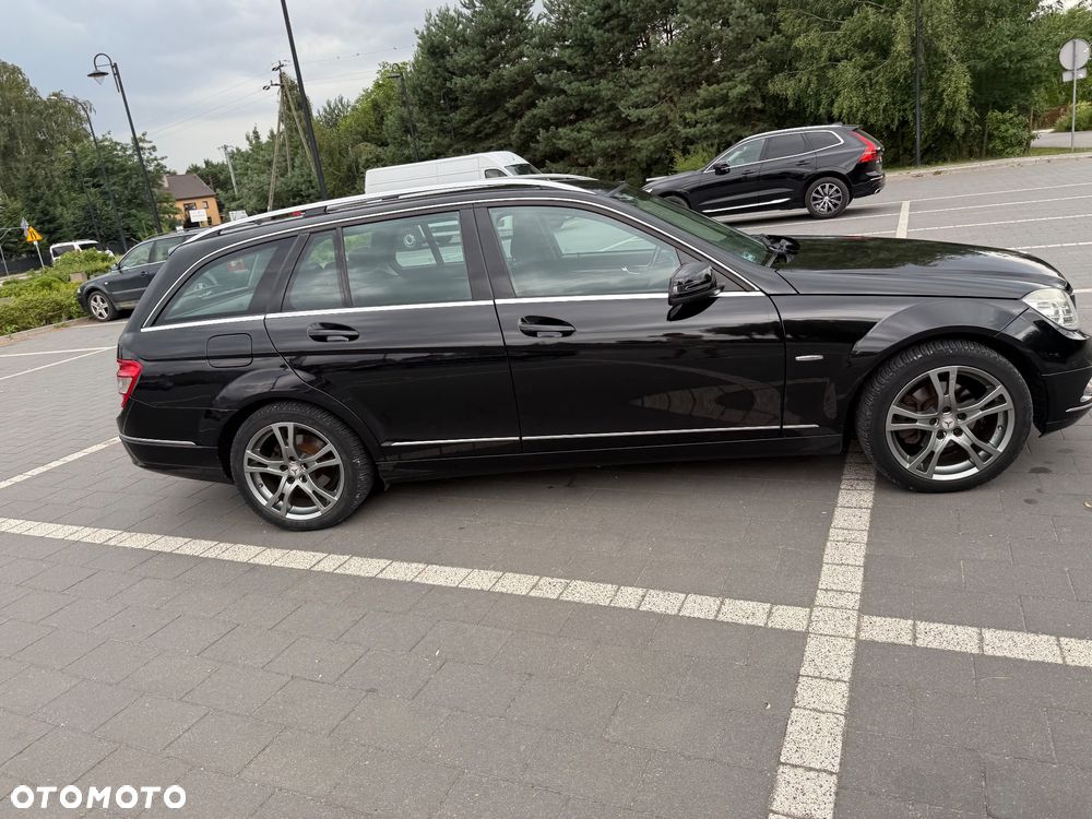 Mercedes-Benz Klasa C 200 T CDI DPF Automatik Elegance - 22