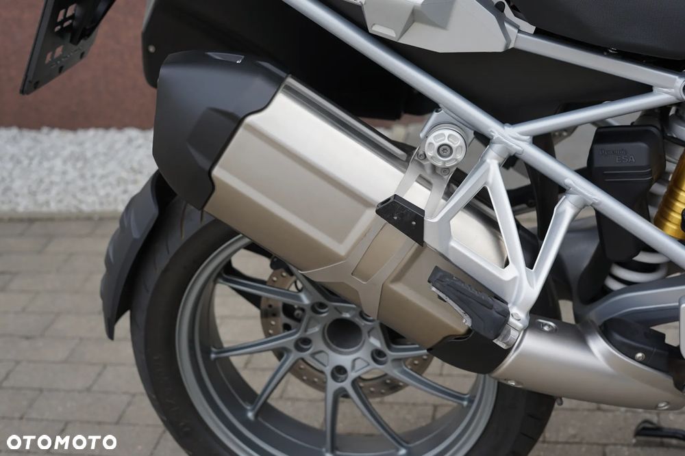BMW R - 9