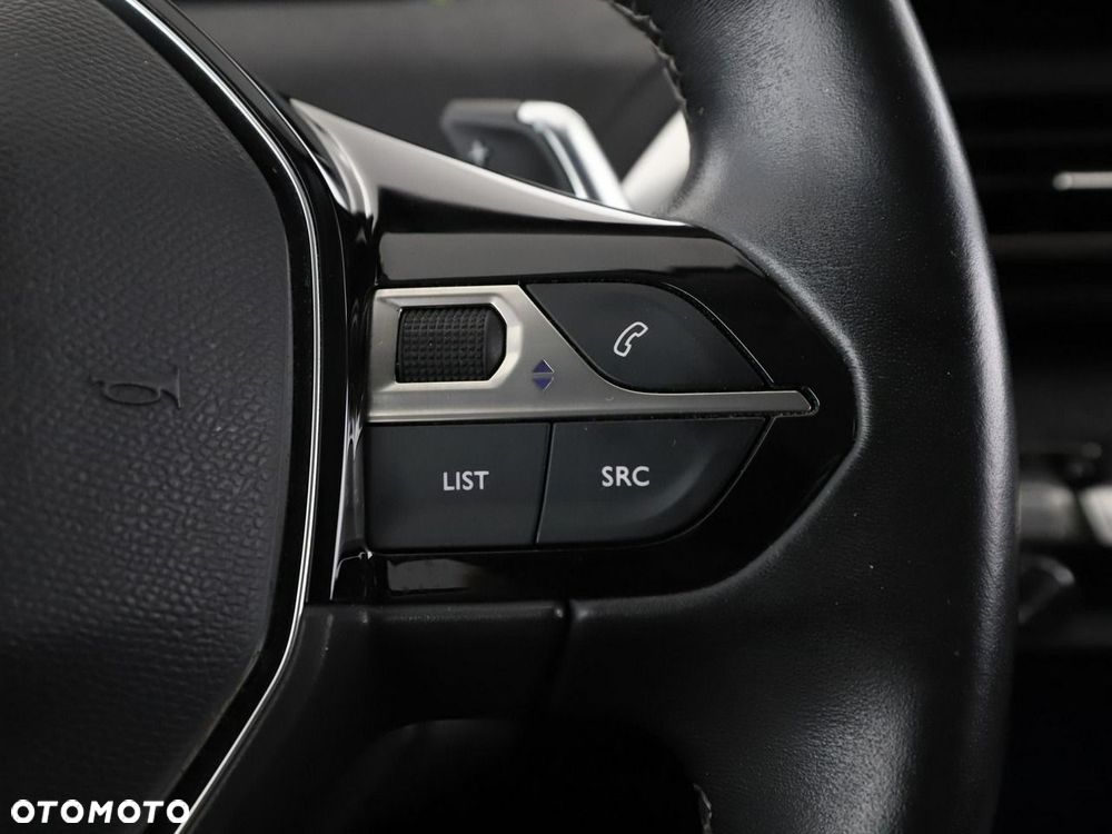 Peugeot 3008 1.6 PureTech Hybrid PHEV Allure Pack S&S EAT8 - 33