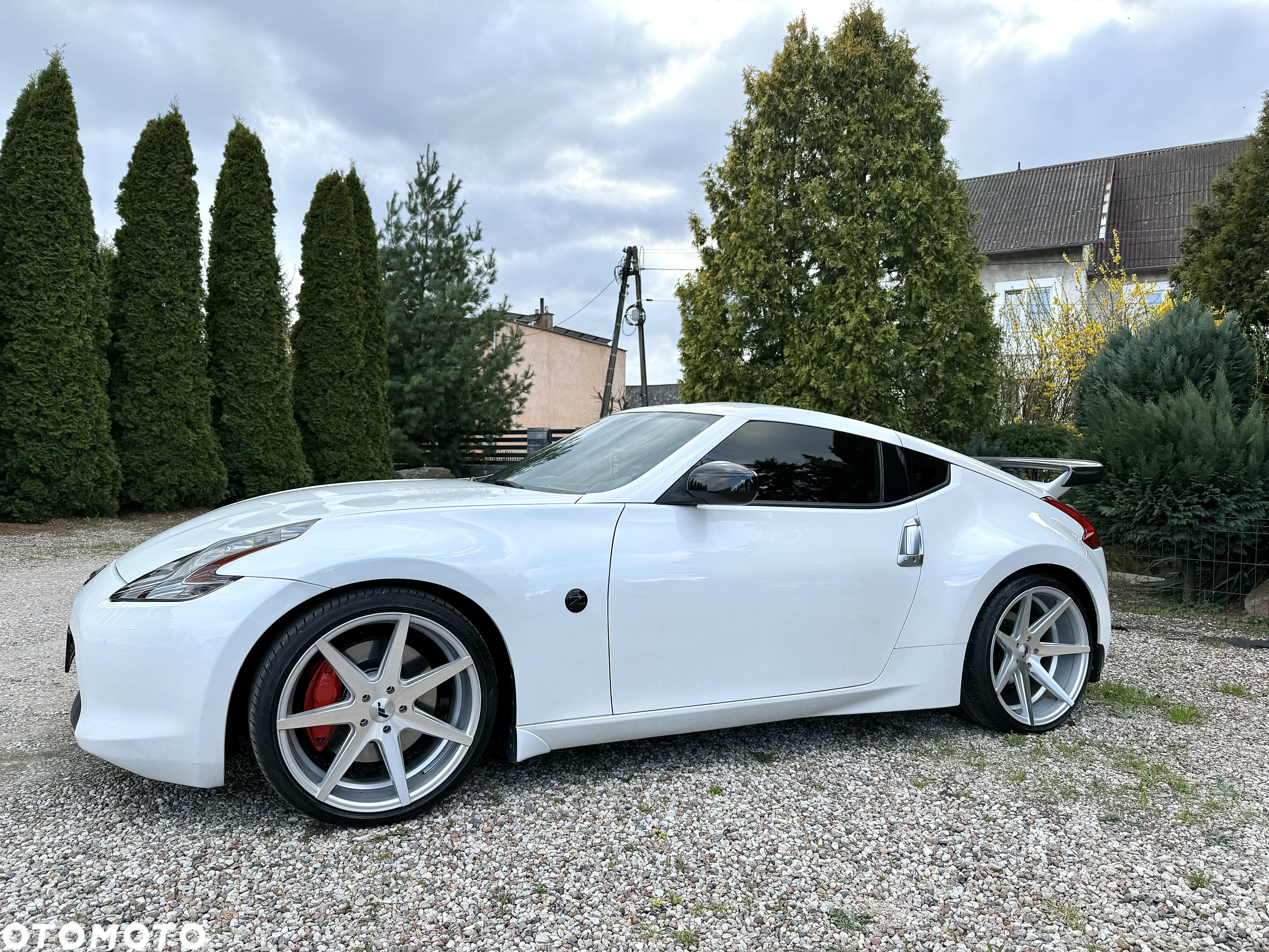 Nissan 370 Z - 2