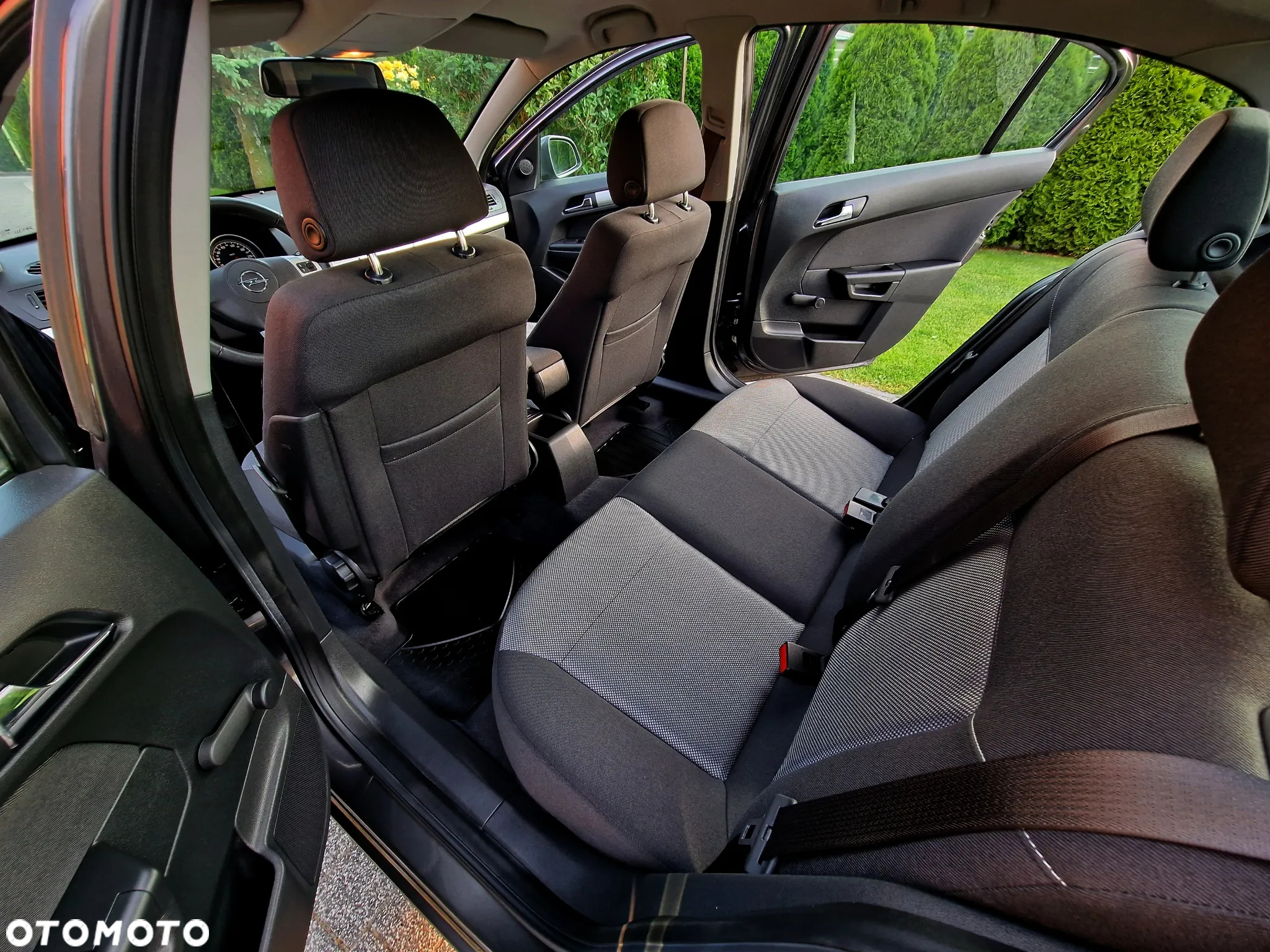 Opel Astra III 1.6 Enjoy - 17