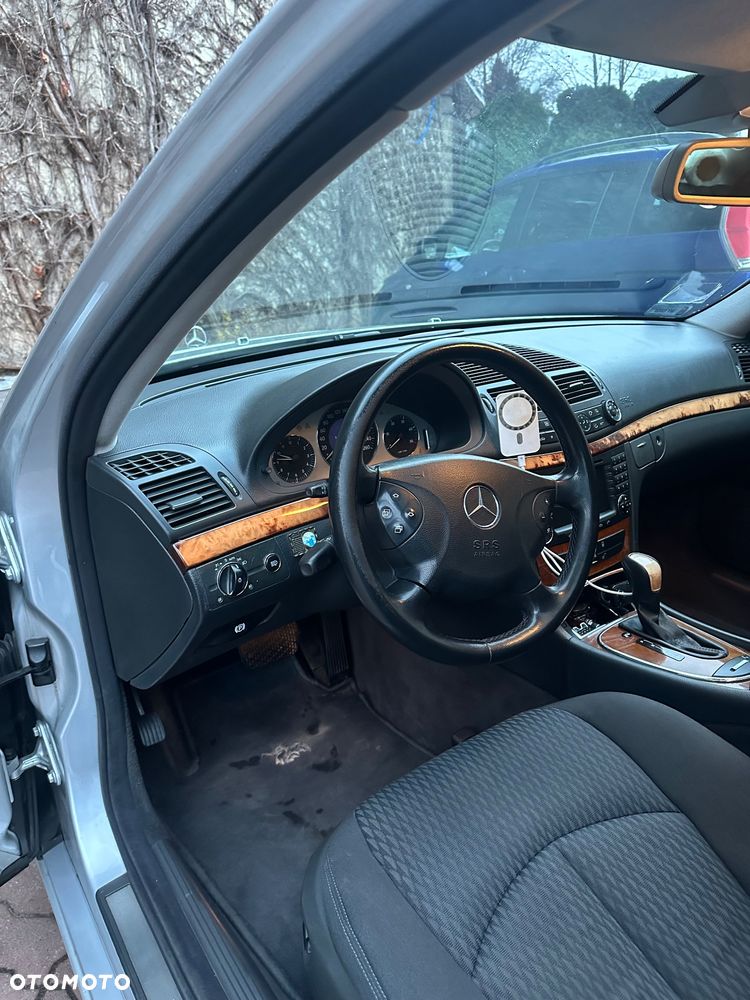 Mercedes-Benz Klasa E - 12