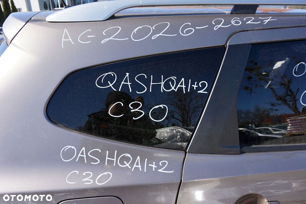 SZYBA KAROSERYJNA TYLNA PRAWA BOCZNA QASHQAI+2 I J10 83312EY10A NISSAN 2008-2013 - 1