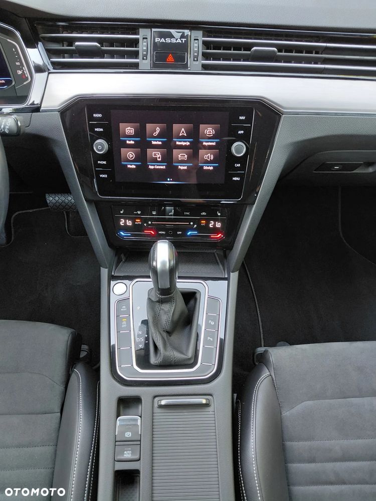 Volkswagen Passat 1.5 TSI EVO Elegance DSG - 21
