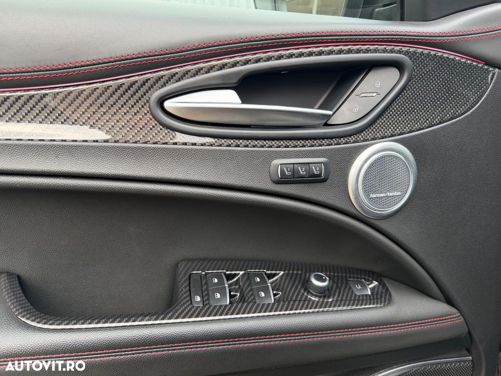 Alfa Romeo Stelvio 2.9 V6 Turbo AWD AT8 Quadrifoglio - 24