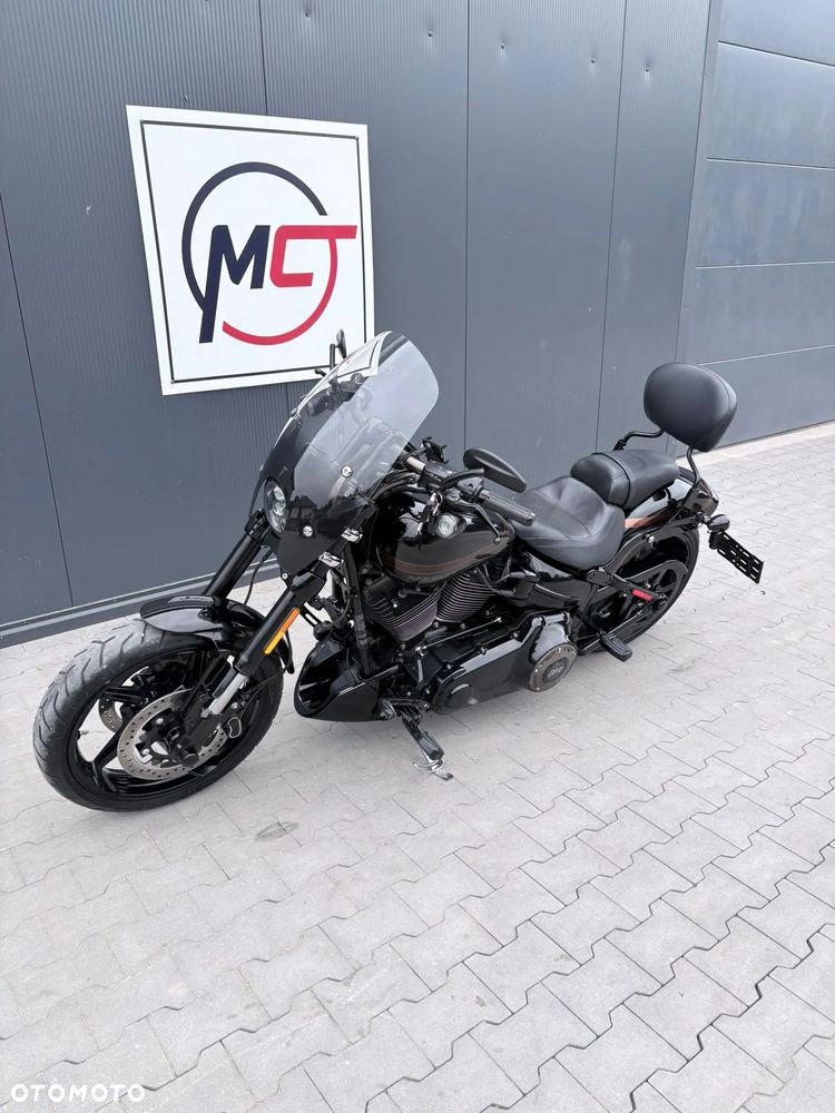 Harley-Davidson Softail Breakout - 8