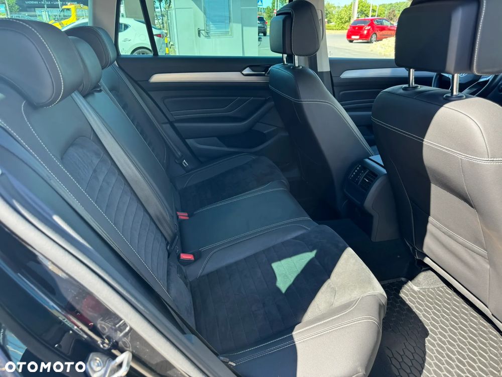Volkswagen Passat 2.0 TSI Elegance DSG - 19