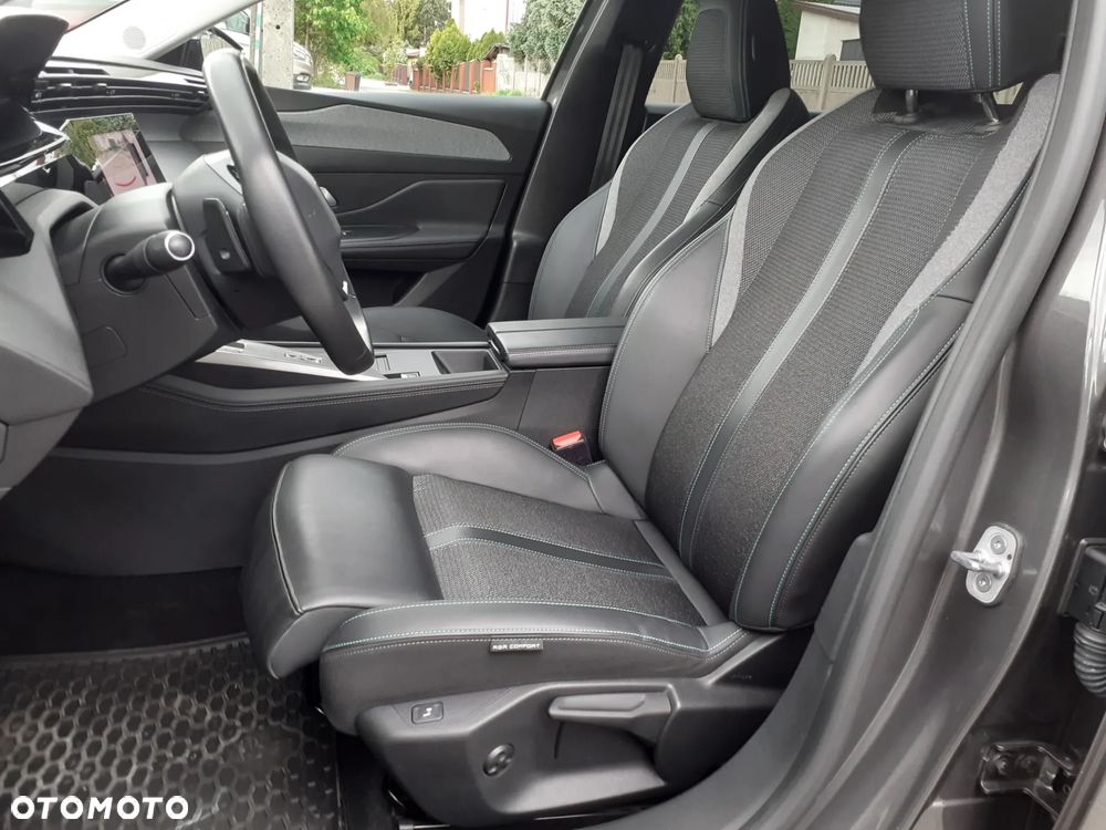 Peugeot 308 - 23