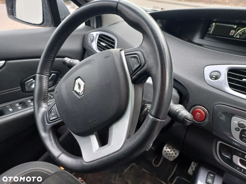 Renault Scenic dCi 110 Xmod Paris - 18