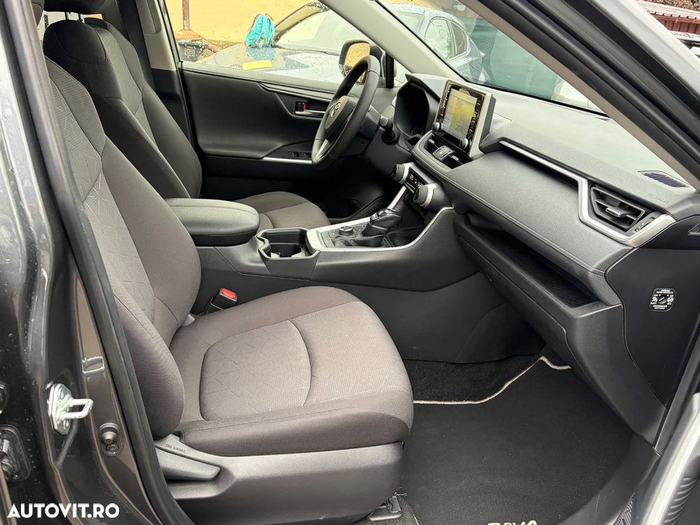 Toyota RAV4 - 19