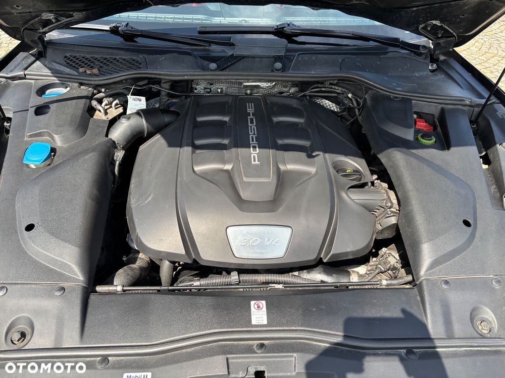 Porsche Cayenne Diesel Platinum Edition - 40