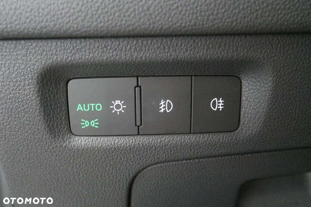 Skoda Octavia 1.5 TSI ACT Ambition - 23