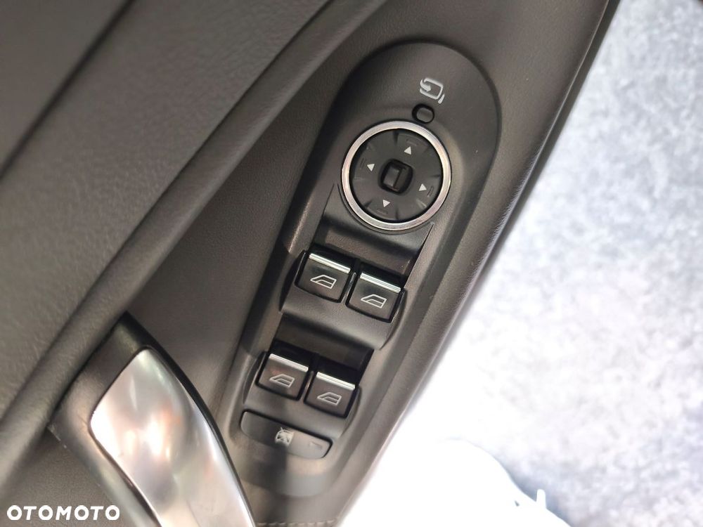 Ford Mondeo 2.0 TDCi Champions Edition - 9