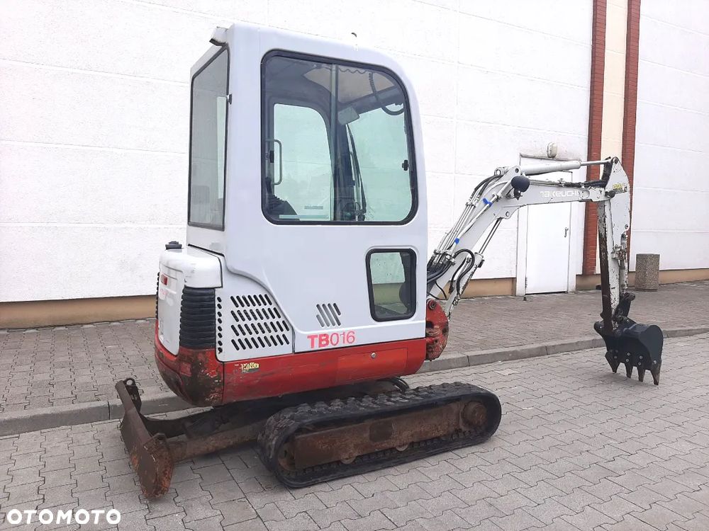 Takeuchi TB016 - 3