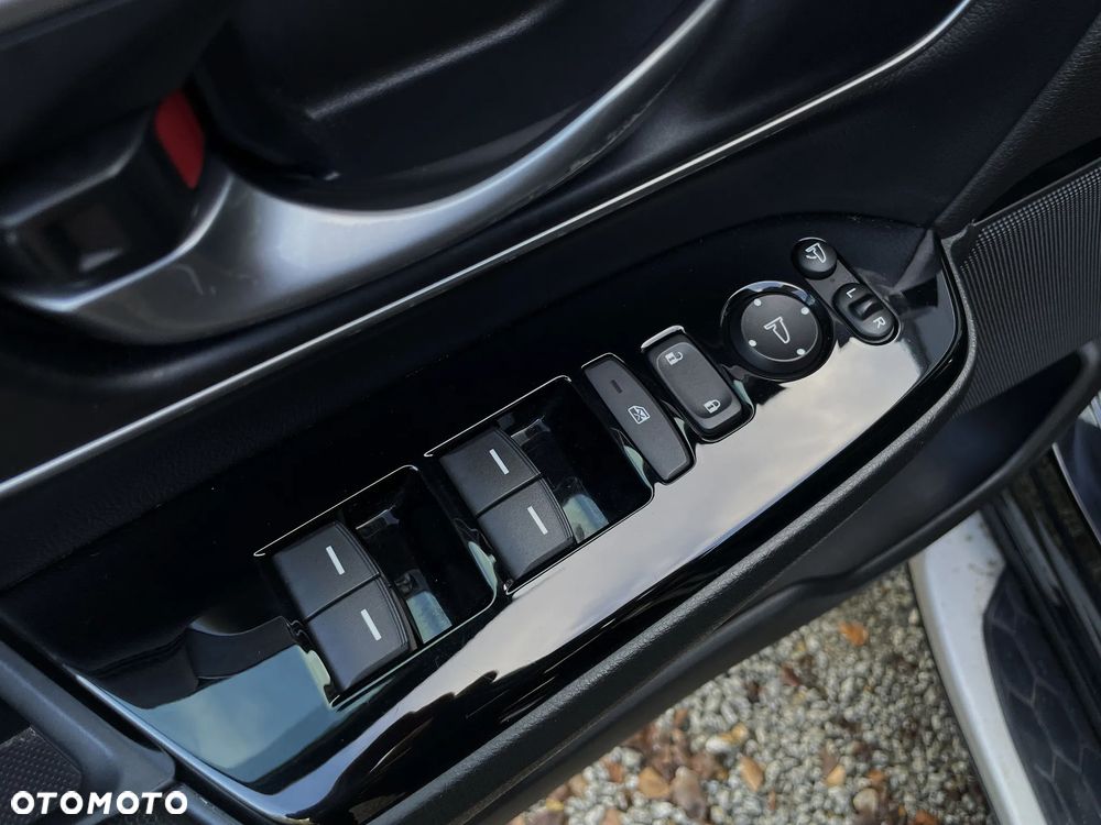 Honda CR-V 1.5 Lifestyle (Honda Connect+ / 7 os.) CVT - 34