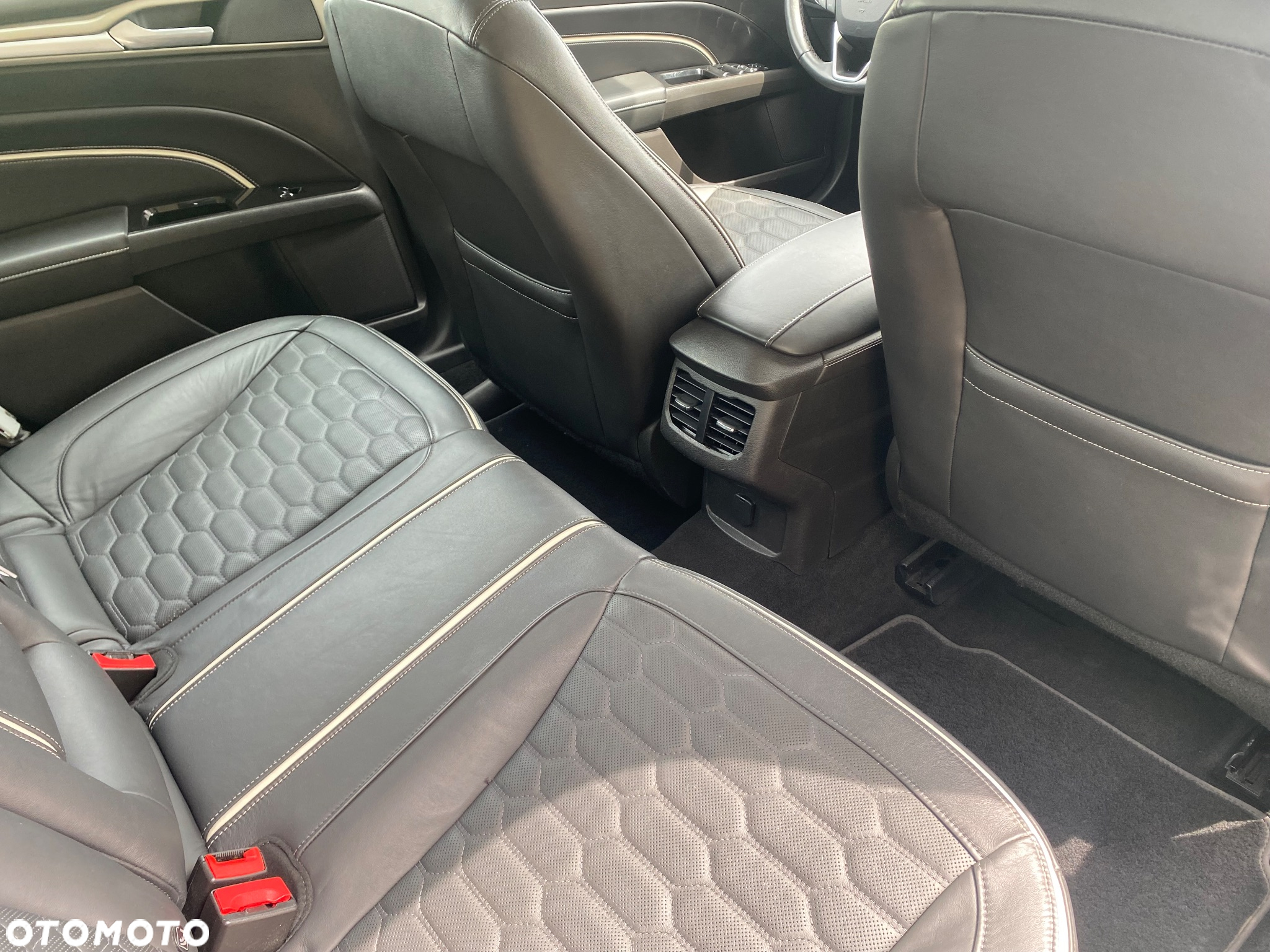 Ford Mondeo Vignale 2.0 Hybrid - 26