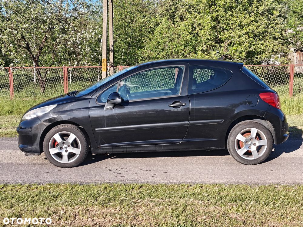 Peugeot 207 75 Filou - 9