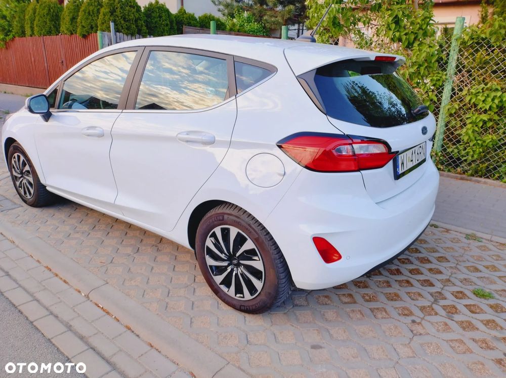 Ford Fiesta 1.0 EcoBoost Hybrid S&S TITANIUM - 5