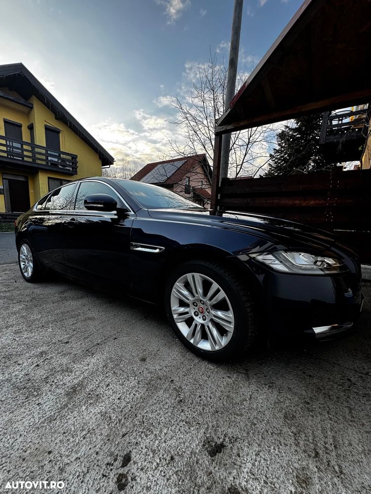 Jaguar XF 20d AWD Prestige - 27