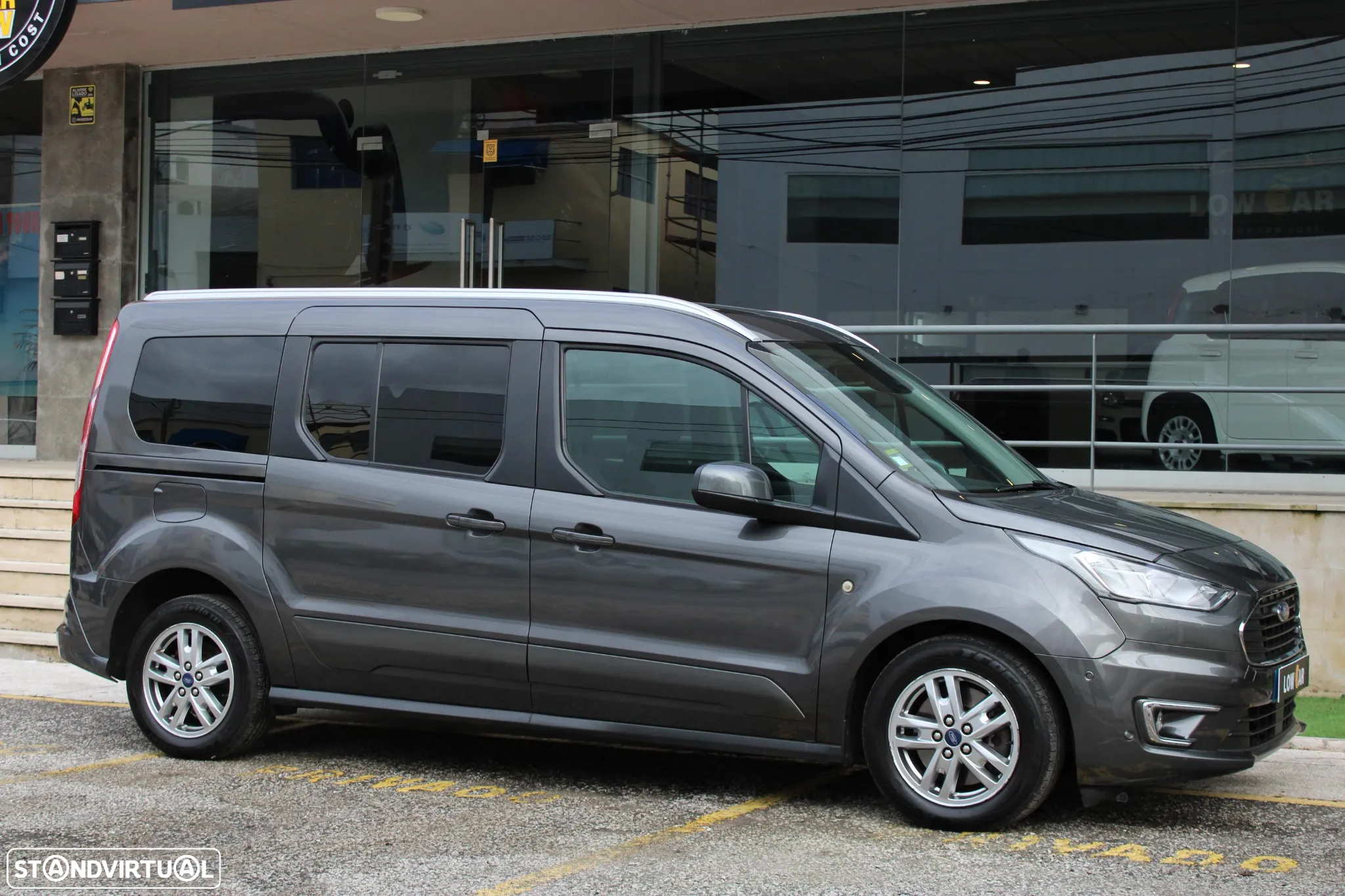 Ford Tourneo Connect Grand 1.5 TDCi Titanium - 10