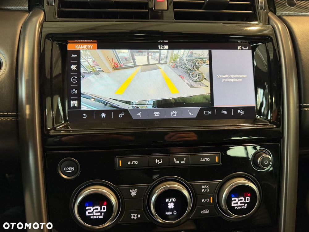 Land Rover Discovery 3.0 Td6 SkyView Edition - 38