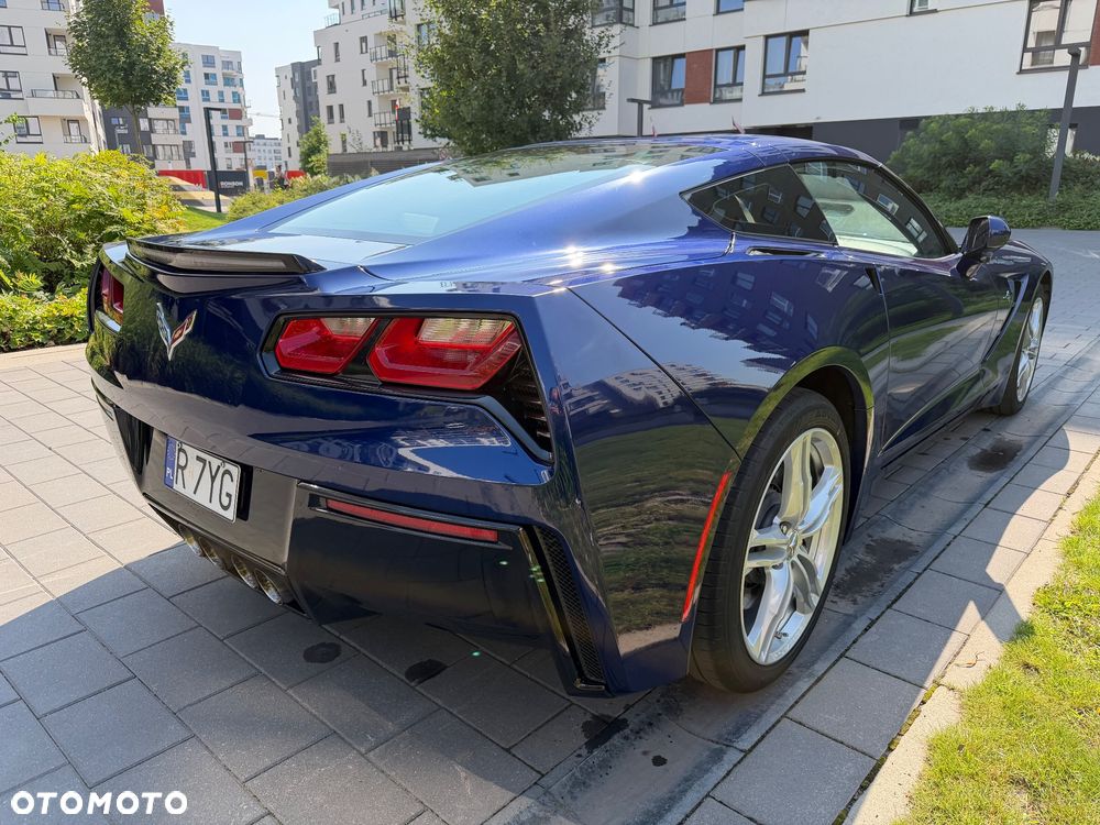 Chevrolet Corvette - 6