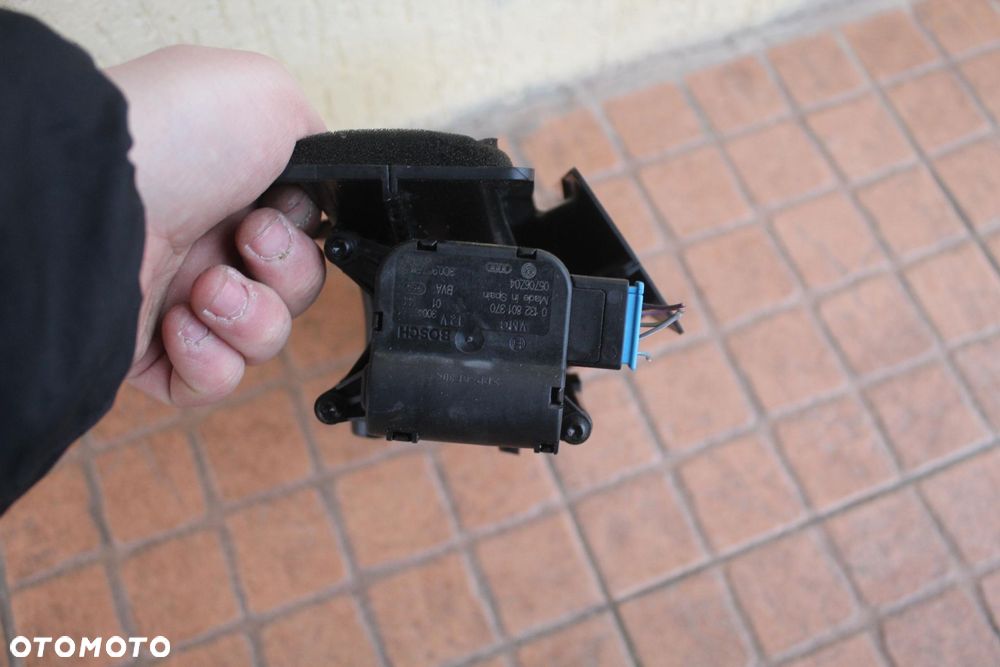 SILNICZEK NAGRZEWNICY VW PASSAT B6 3C0907511 - 3