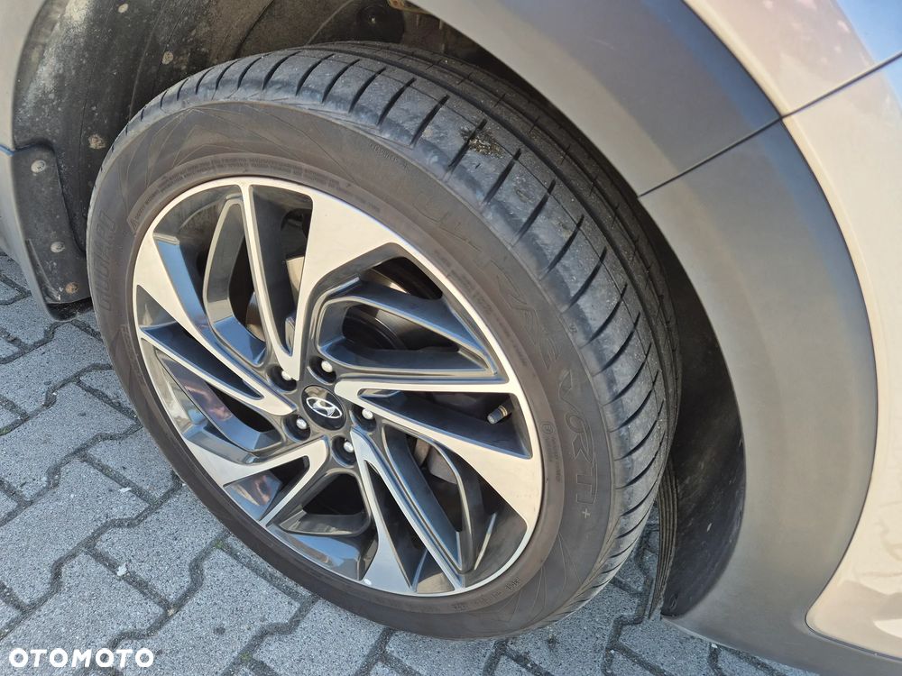 Hyundai Tucson 1.6 T-GDi Premium 4WD DCT - 15